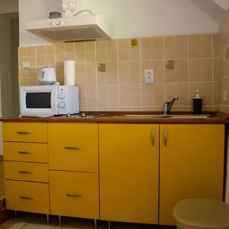 Apartman Mina 2 Rednek